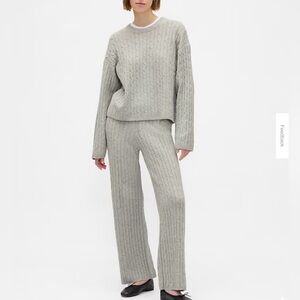 EUC- GAP ‘CashSoft’ Cable-Knit Sweater Pants and Sweater Set